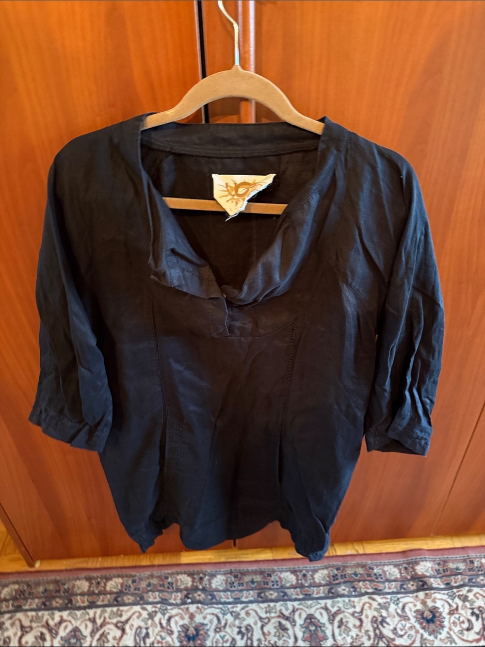 UGG Black Women's V-Neck Tunic Blouse